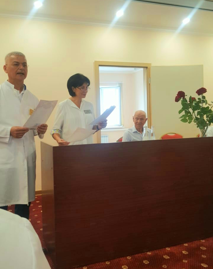 Состоялось торжественное собрание посвящённое Дню медицинского работника.
